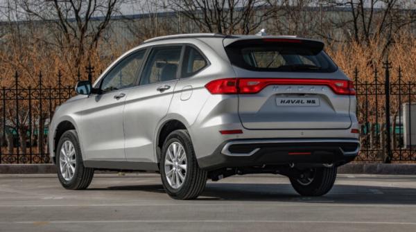 Кроссовер Haval M6 в ноябре подешевел на 100 тыс. руб.